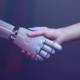 Ilustración de manos de humano y robot estrechándose